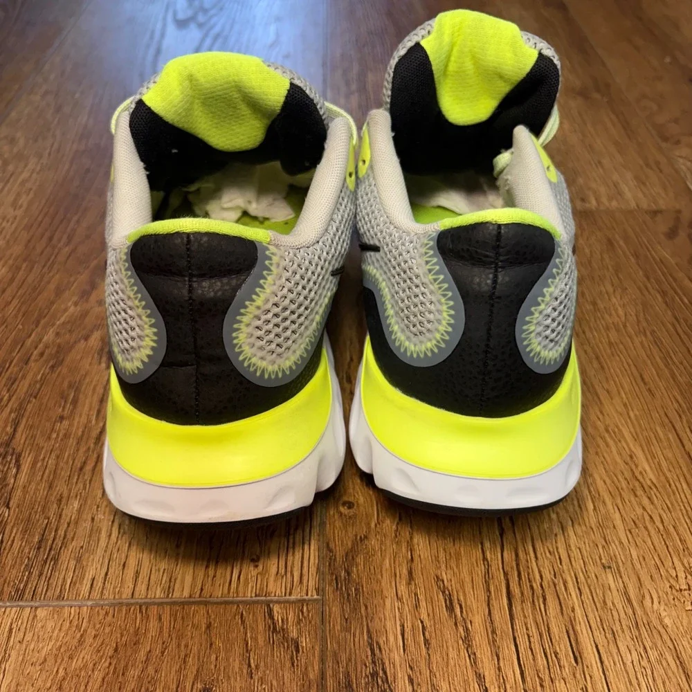Nike good minor